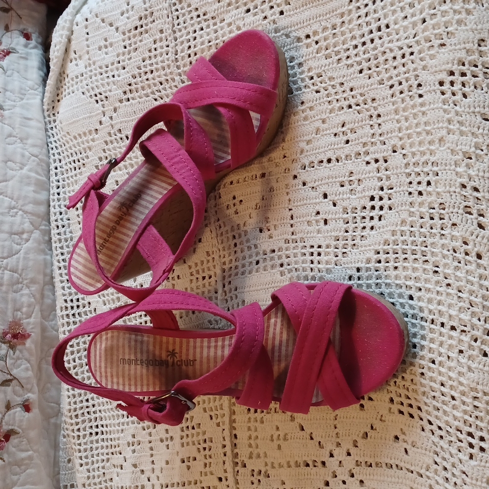 Pink Sandal wedgies